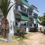 Maria Apartmanhotel 3*