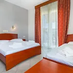 Apartmanhotel Maria 3*