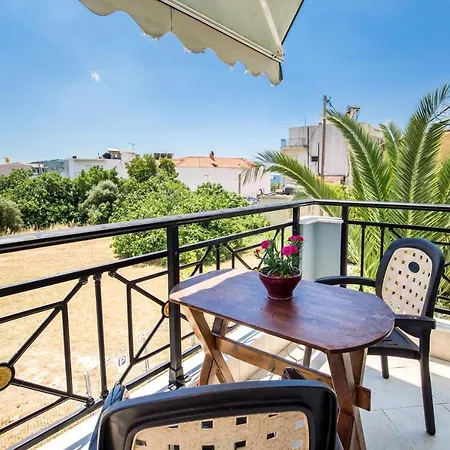 Maria Aparthotel *